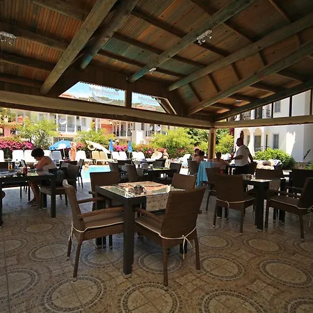 Apartahotel Moonlight Apart 3*